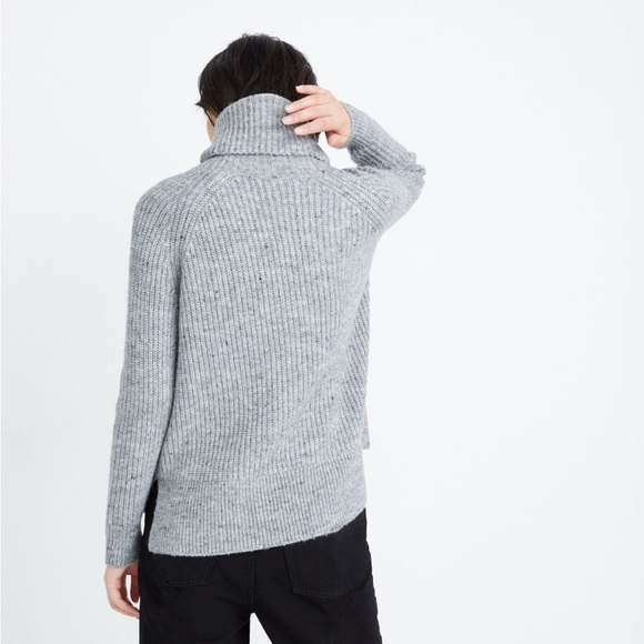 Madewell Donegal Mercer Turtleneck Sweater in Coziest Yarn - Picture 3 of 11